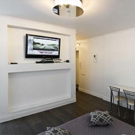Great Studio Near The Pechersk Киев Экстерьер фото